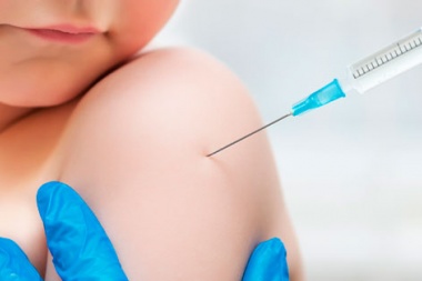 UC denuncia que faltan vacunas contra la meningitis y habla de "ajuste a la salud"