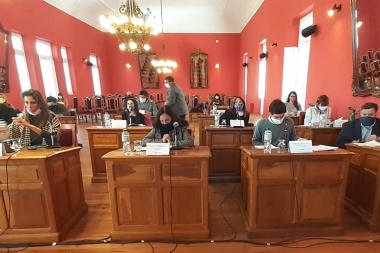 El Frente de Todos denunció cambios no permitidos por reglamento al proyecto enviado por Petrecca
