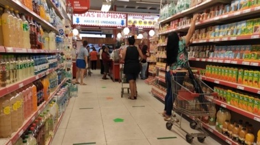 Cayó el consumo en supermercados y autoservicios cayó 19% en abril