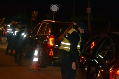 Operativos de seguridad sobre el corredor nocturno en Chacabuco