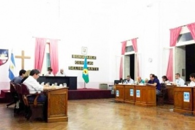 Ingresó al Concejo un pedido para que la planta política del municipio congele sus salarios