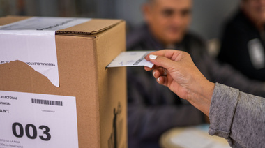 Ganadores en sus distritos, intendentes de la cuarta se reúnen con Kicillof