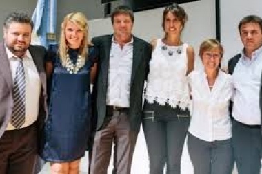 Unidad Ciudadana respondió que "le mienten al vecino"