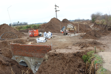 Obras de desagüe en Ascensión: fondos y mano de obra municipal