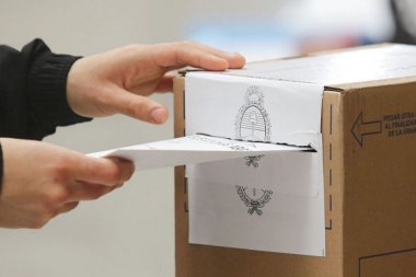 Llevan el debate a la Provincia para separar las elecciones de los intendentes
