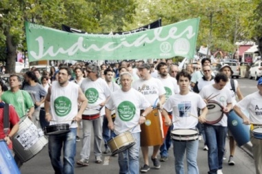 Judiciales siguen reclamando la devolución de descuentos por paros