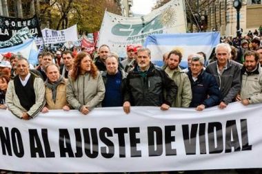 Se agrava el conflicto con judiciales y médicos: miércoles y jueves paro y marcha