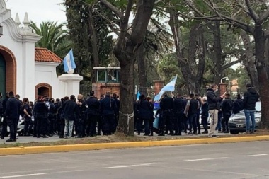 Intendentes de la UCR  bonaerense cuestionaron la concentración policial frente a la quinta de Olivos