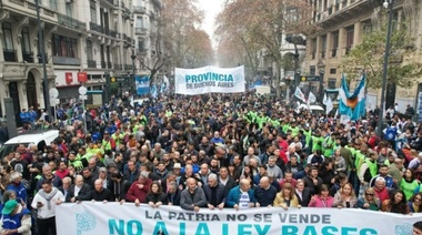 Agrupaciones de Junín se movilizaron al Congreso en rechazo de la Ley Bases