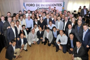 "Nos faltan 20 mil votos para ganar", la arenga de Vidal a los intendentes