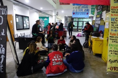 Recorte educativo: En La Plata, toman facultades para visibilizar el conflicto