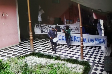 Trabajadores de la cooperativa "Las Marías" del relleno sanitario protestaron en el municipio