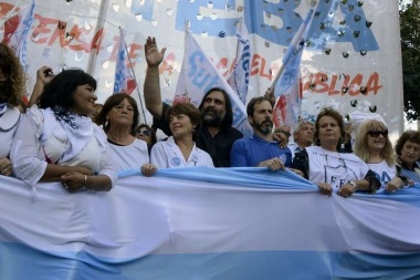 Docentes pedirán una reunión “urgente” con Vidal para destrabar el conflicto