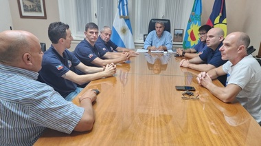Con bomberos voluntarios, Golía analizo la agenda de Defensa Civil