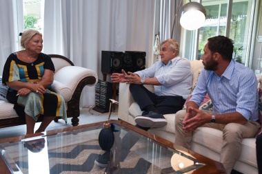 Morales y Carrió se reunieron con economistas para seguir trabajando en los acuerdos programáticos