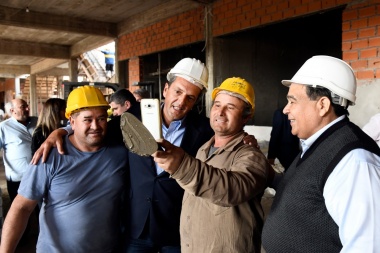 Campaña: Massa retomó sus recorridas y se mostró con Ishii en Joseé C. Paz