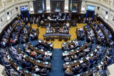 Buscar crear una bicameral para seguir de cerca la paritaria docente en la Provincia