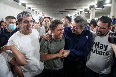 Kirchner marchó con Kicillof e intendentes y hubo críticas a Fernández