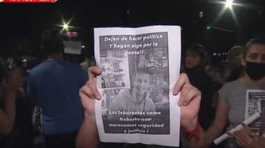 Masiva marcha en Ramos Mejía para pedir seguridad y Justicia por el crimen de Roberto Sabo