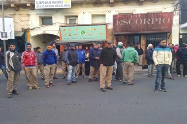 Municipales dudan del “atraso” en el pago de horas extras