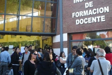 Suteba denuncia recortes de un 30% del Gobierno en Educación Superior