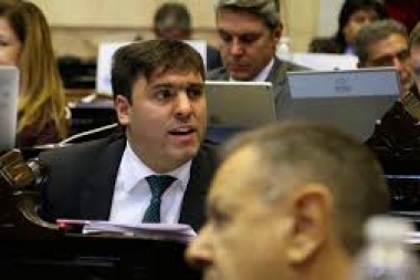 Bossio apuntó contra la gobernadora Vidal: “Eligió bancar el ajuste de Macri”