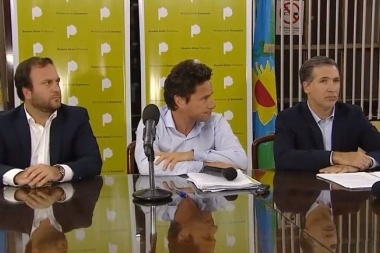 Pese al rechazo de los docentes, Vidal le pagará el aumento del 30 por ciento