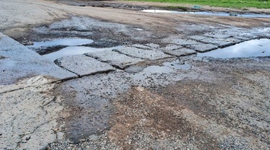 Reclaman ante nación el arreglo de las colectoras de Ruta 7