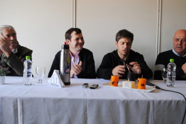 "Kicillof sabe que le espera una provincia híper endeudada en dólares", dijo Traverso