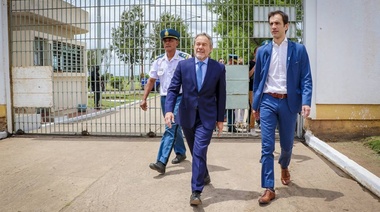 Petrecca recorrió con Ferrari el complejo carcelario de Junín