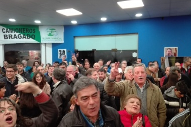 Como Petrecca, "Gatica también" tuvo su parte en el hit del momento del Frente de Todos