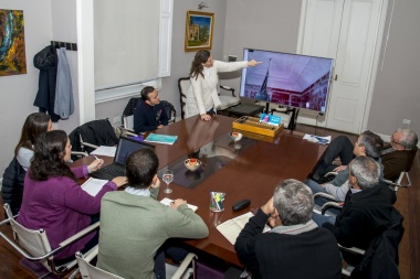 Paro en Junín: Petrecca se muestra activo y celebra el bajo acatamiento de municipales
