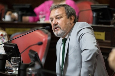 Costa: "El primer día de gestión dejó en claro que no conocen la Provincia"