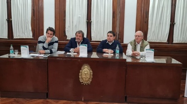 Roberto Costa presentó "Los Concejales" en 9 de Julio