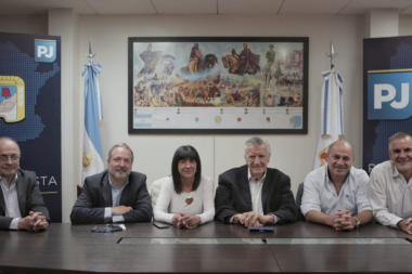 El PJ y Unidad Ciudadana avanzaron en formalizar la unidad de sellos para octubre
