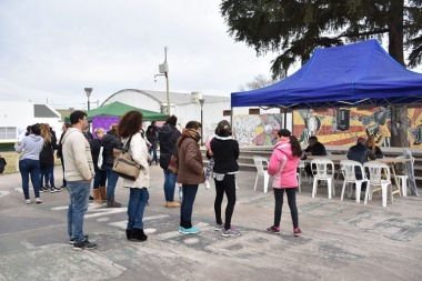 Britos sacó otra vez el gabinete a la calle y defendió a sus funcionarios