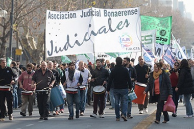 Provincia: nueva jornada de protesta de trabajadores judiciales de la AJB