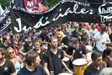 Nuevo reclamo en la Provincia: trabajadores judiciales paran por mejores salarios