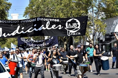 Judiciales paran este jueves para rechazar la suba dispuesta por el Gobierno