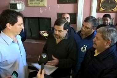 Municipales van al paro mientras Petrecca descuenta los días no trabajados