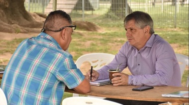 Nueva salida del gabinete municipal a atender vecinos en espacios públicos