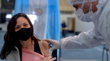Más del 35% de la población argentina está vacunada con al menos una dosis