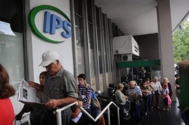 Realizarán el miércoles un abrazo al IPS contra reforma previsional