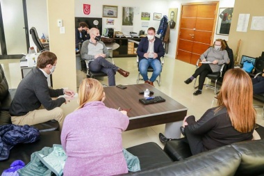 Serenal reunió a concejales ante la resolución que prohíbe el permiso municipal para ingresar al distrito