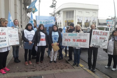 Docentes de Junín llevaron su reclamo al Concejo Deliberante
