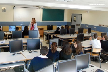 Intendentes mantuvieron un encuentro con representantes legales de escuelas de la región