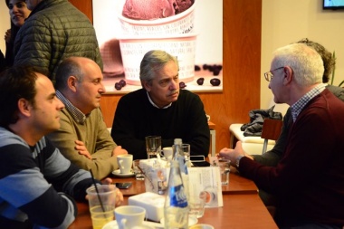 Candidatos de Lincoln y Pinto se trajeron la promesa de un plan de viviendas de un encuentro con Alberto