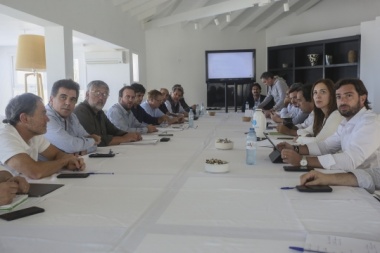 Vidal buscará cerrar los detalles de su paquete económico