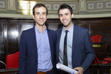 Petrecca acompañó a Fiorini en su primer día como senador