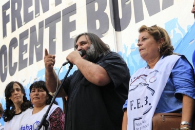 Baradel pidió que Kicillof convoque a docentes a paritaria "apenas" asuma